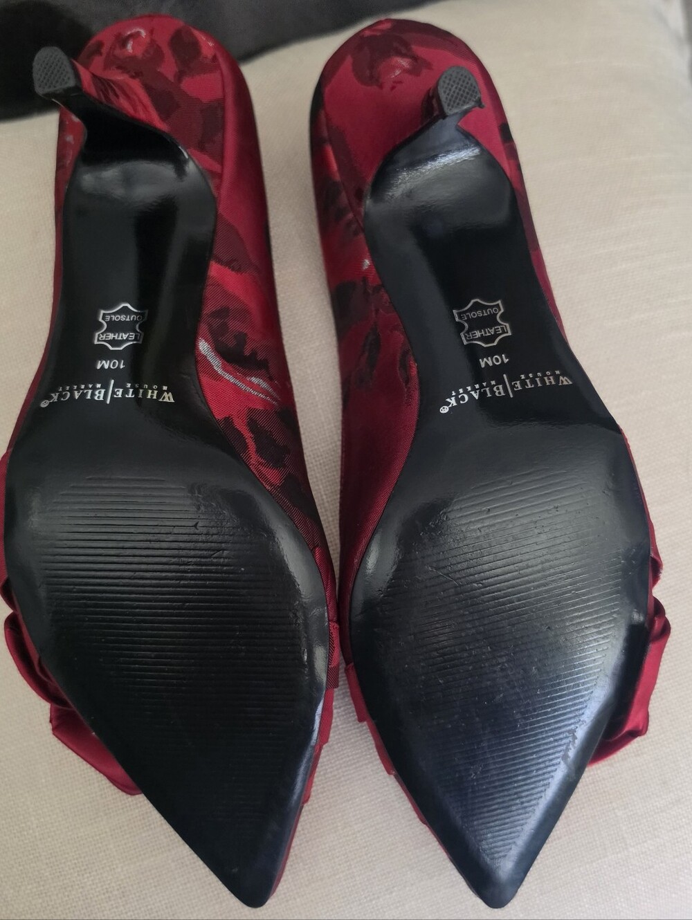 WH/BM Women's Burgundy Floral Satin Pointed-Toe Pumps with Rosette - Picture 3 of 4